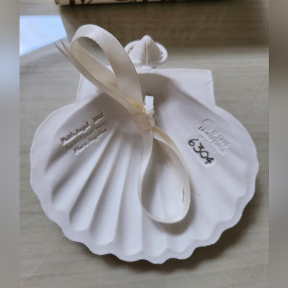 Margaret Furlong 5" Limited Ed The Faith Angel Shell Christmas Ornament 1995 - Picture 3 of 8